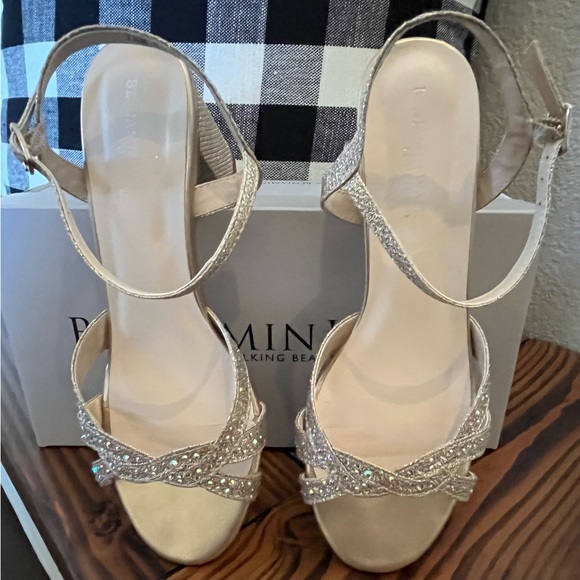 Touch Ups bridal shoes by Benjamin Walk - Picture 3 of 6